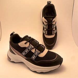 DKNY Justine Slip On Sneaker Black/Pebble Fashion‎ Comfort Shoe Women's Size 7